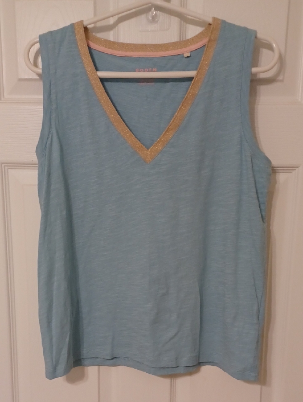Boden Sz 10, Light Blue Sleeveless V-Neck Tank with Gold Trim